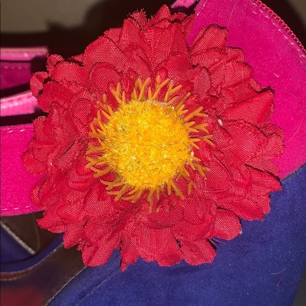 Flower wedges  - Picture 2 of 3